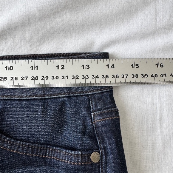 LEVEL 99 Women's 26 Dark Wash Denim Pencil Skirt Stretchy Straight Festival - Picture 8 of 12